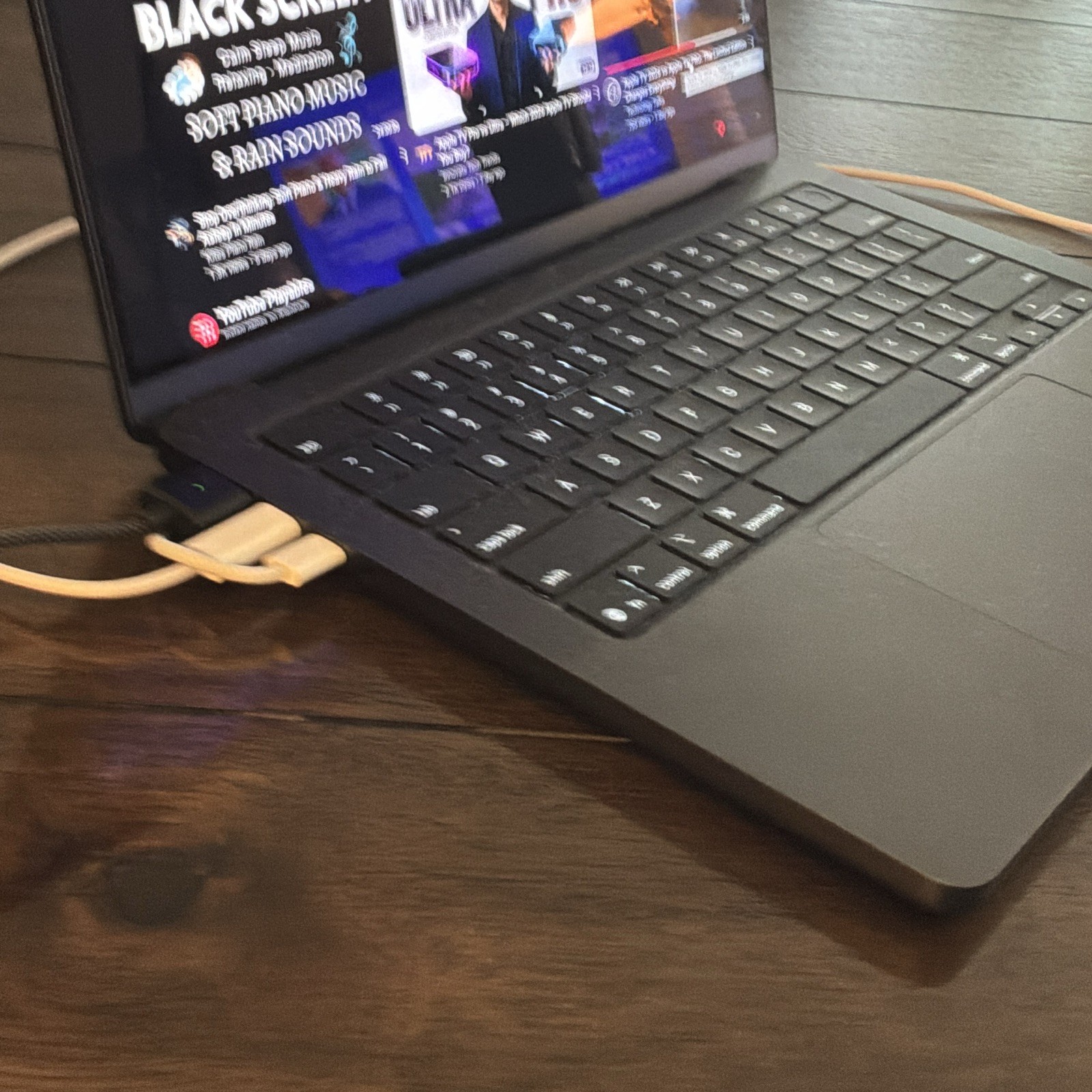 Apple MacBook Pro 14.2 m-5 WiFi black