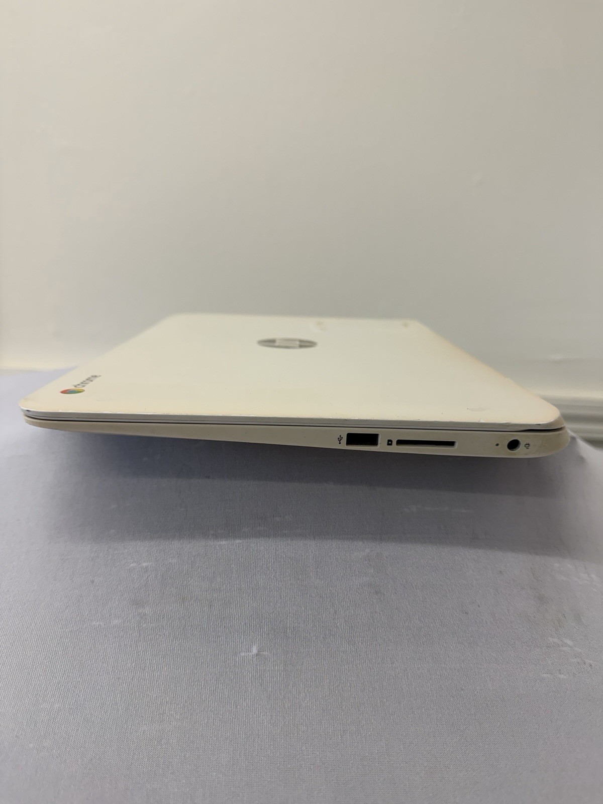 HP Chromebook 14-q010dx Laptop – Intel Celeron 2955U – Read Desc