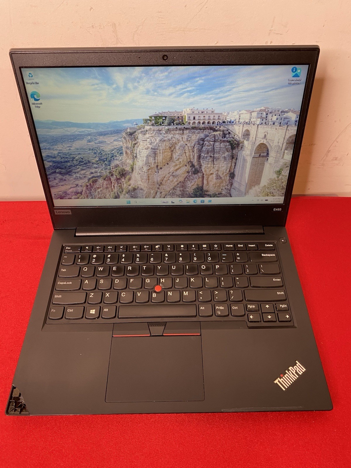 LENOVO THINKPAD E585 AMD RYZEN 3 2200U 2.5GHz 8GB RAM 256GB SSD Windows 11 Pro
