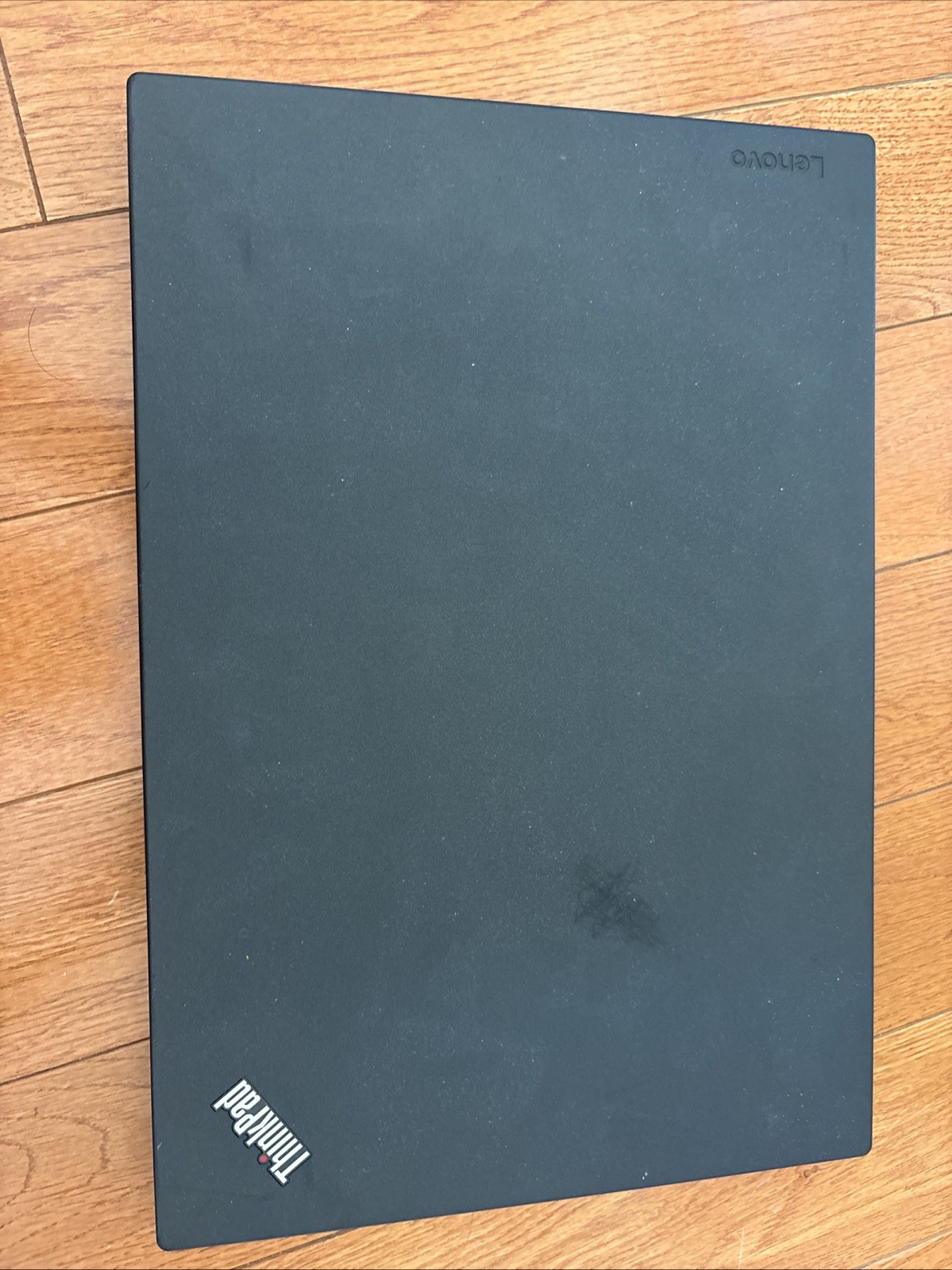 Lenovo ThinkPad T460 14 Inch ( 256GB SSD, Intel Core i5 6th Gen., 2.40GHz, 8GB )