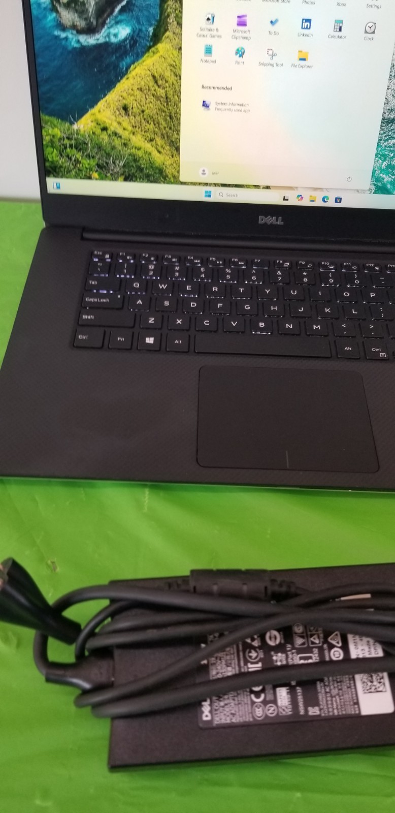 Dell XPS 15 9570, Intel Core i7-8750H @ 2.2GHz, 32GB RAM, 512GB SSD,WIN 11 Pro,