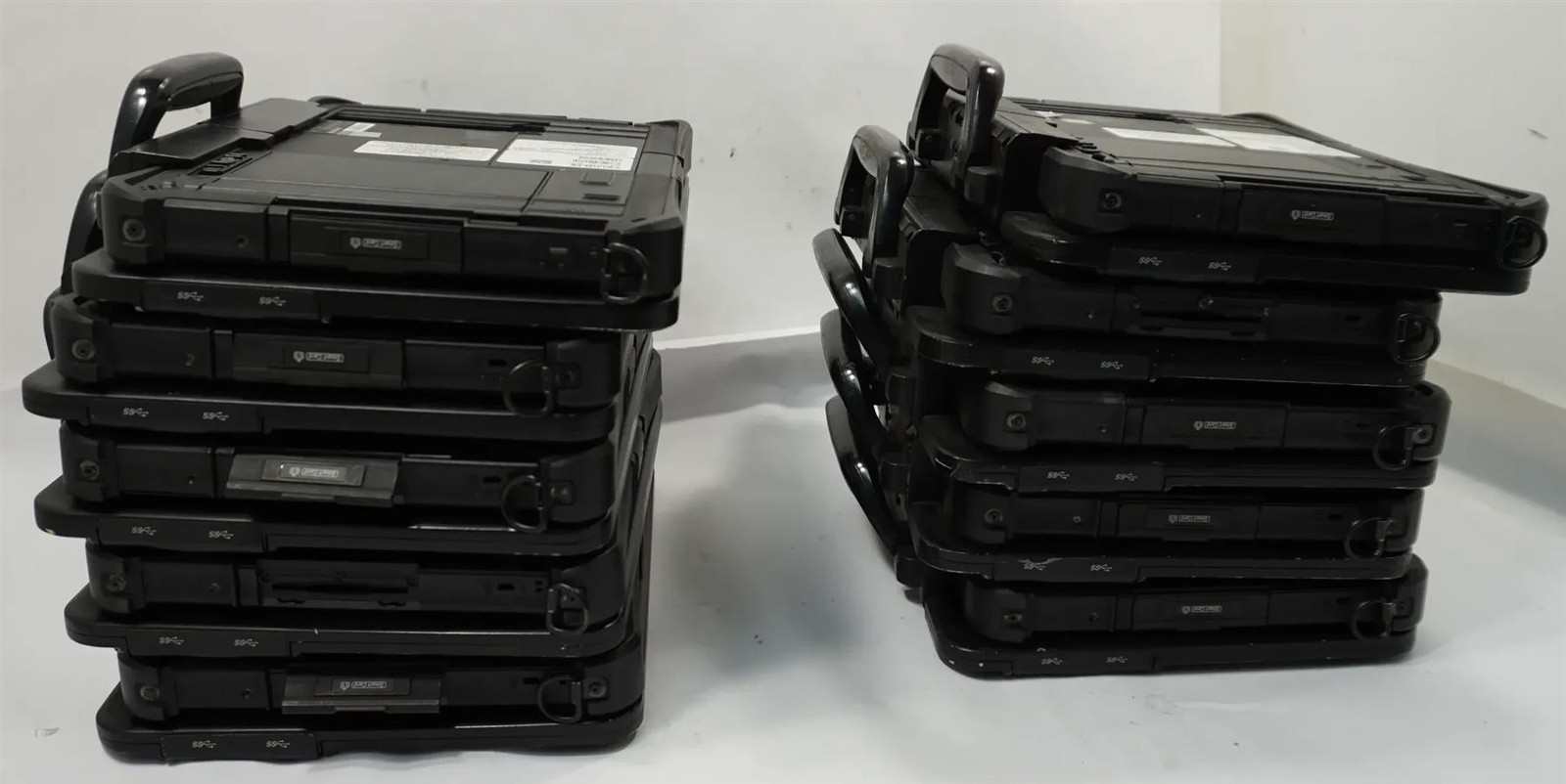 Lot of 10 DURABOOK U11i Rugged 11.6″ Core i5-10210Y 1.00GHz 16GB – No SSD