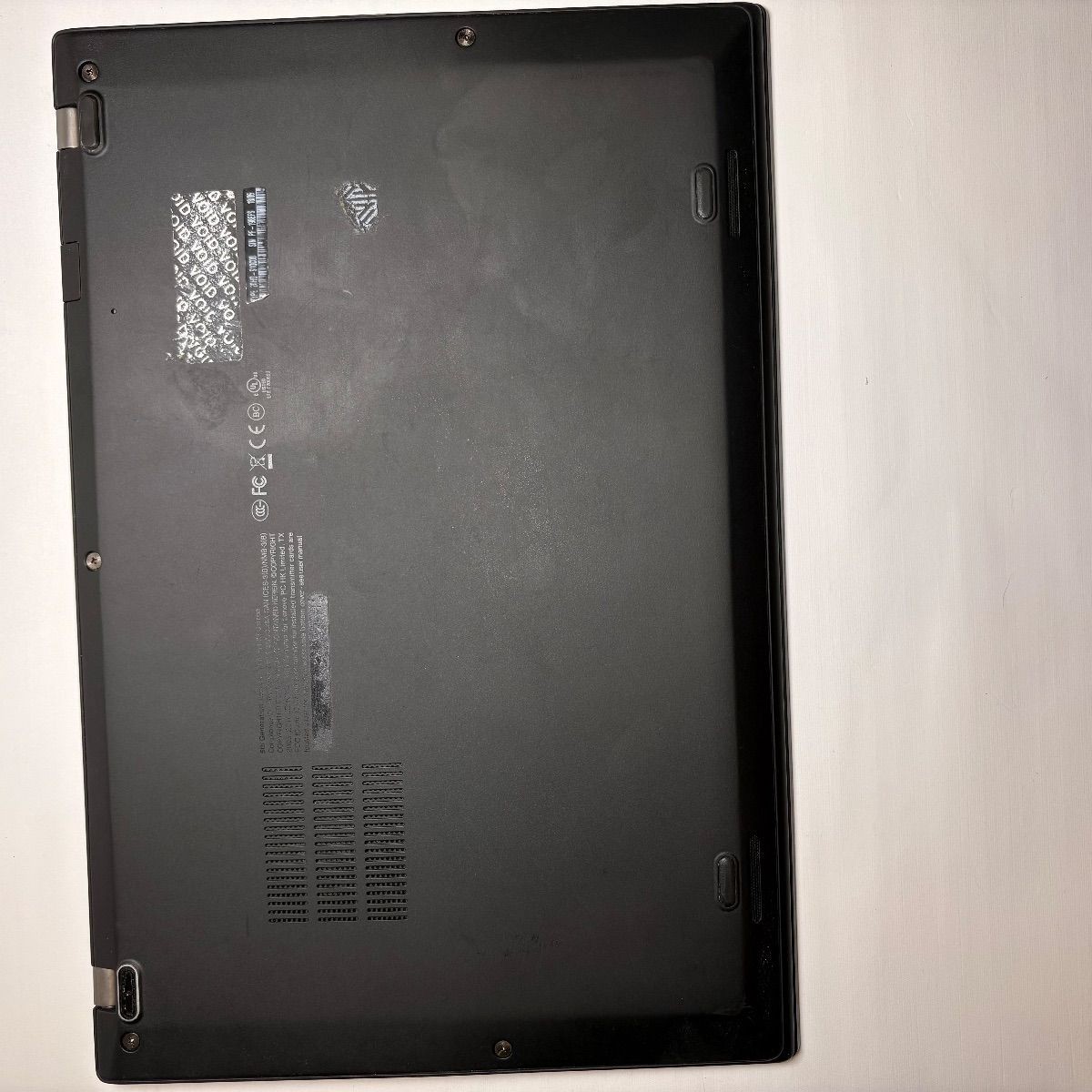Lenovo ThinkPad X1 Carbon 5th Gen, 14″ FHD, i7-7600U, 16GB, 256GB *Pls READ*