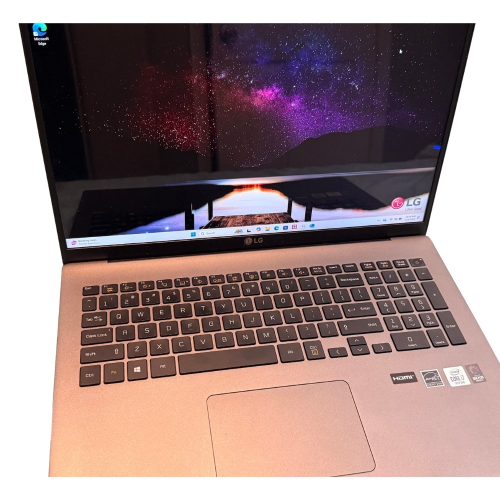 LG Gram 17″ Ultra-Lightweight Laptop i7-1065G7 16GB 512GB SSD Win 11 17Z90N