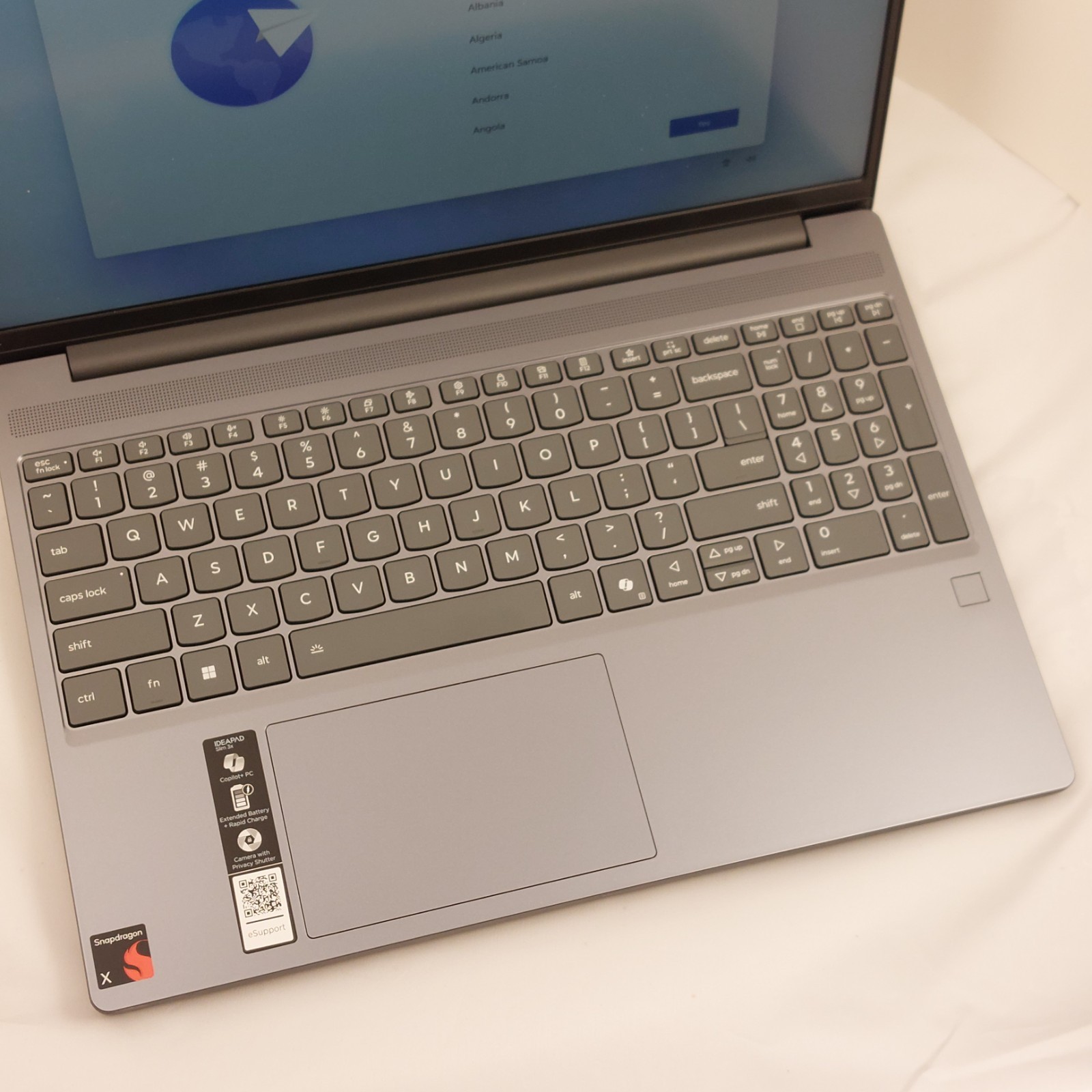 Lenovo IdeaPad Slim 3x 15.3″ Touch Snapdragon X 16GB 1TB SSD GRAY 83N30010US
