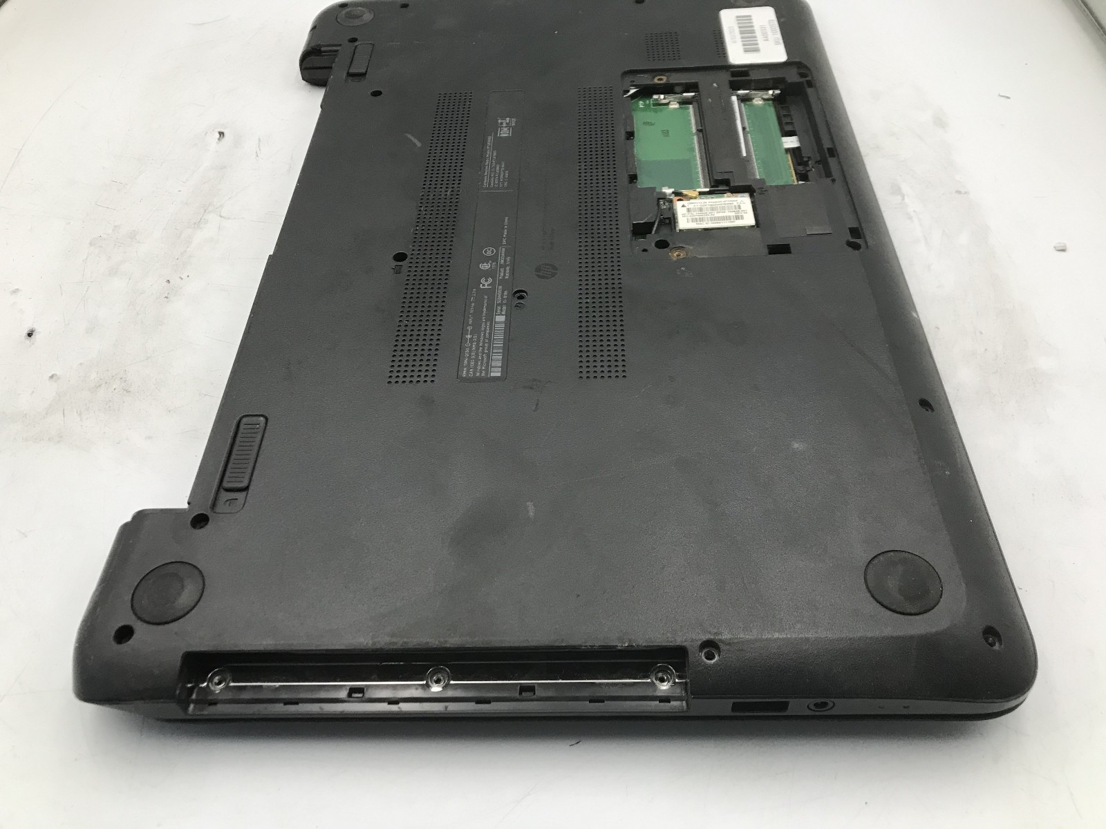 HP 15 F018DX – FOR PARTS/REPAIR – INTEL I3 4TH GEN – NO RAM – READ DESCRIP – BB