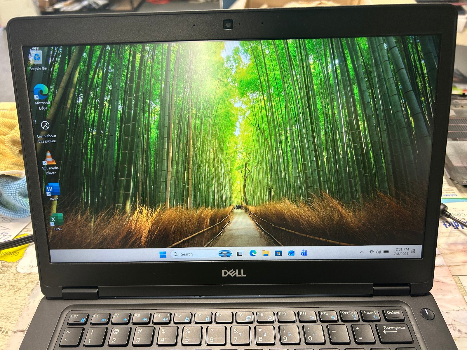 Dell Latitude 5490 i5-8250U 256GB SSD 8GB Win 11 Pro Office 2021 14″ Laptop