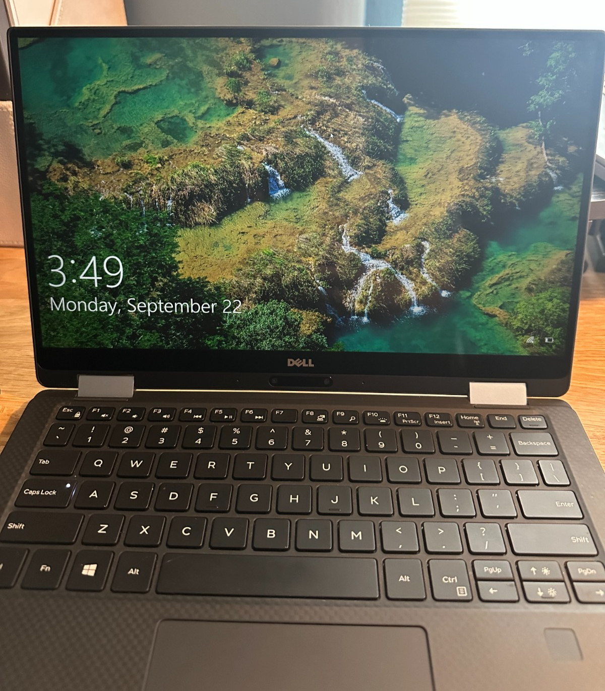 Dell XPS 13 9365 Touch Intel Core i7-7Y75 1.3GHz 16 GB RAM 256 GB SSD Win 10 Pro