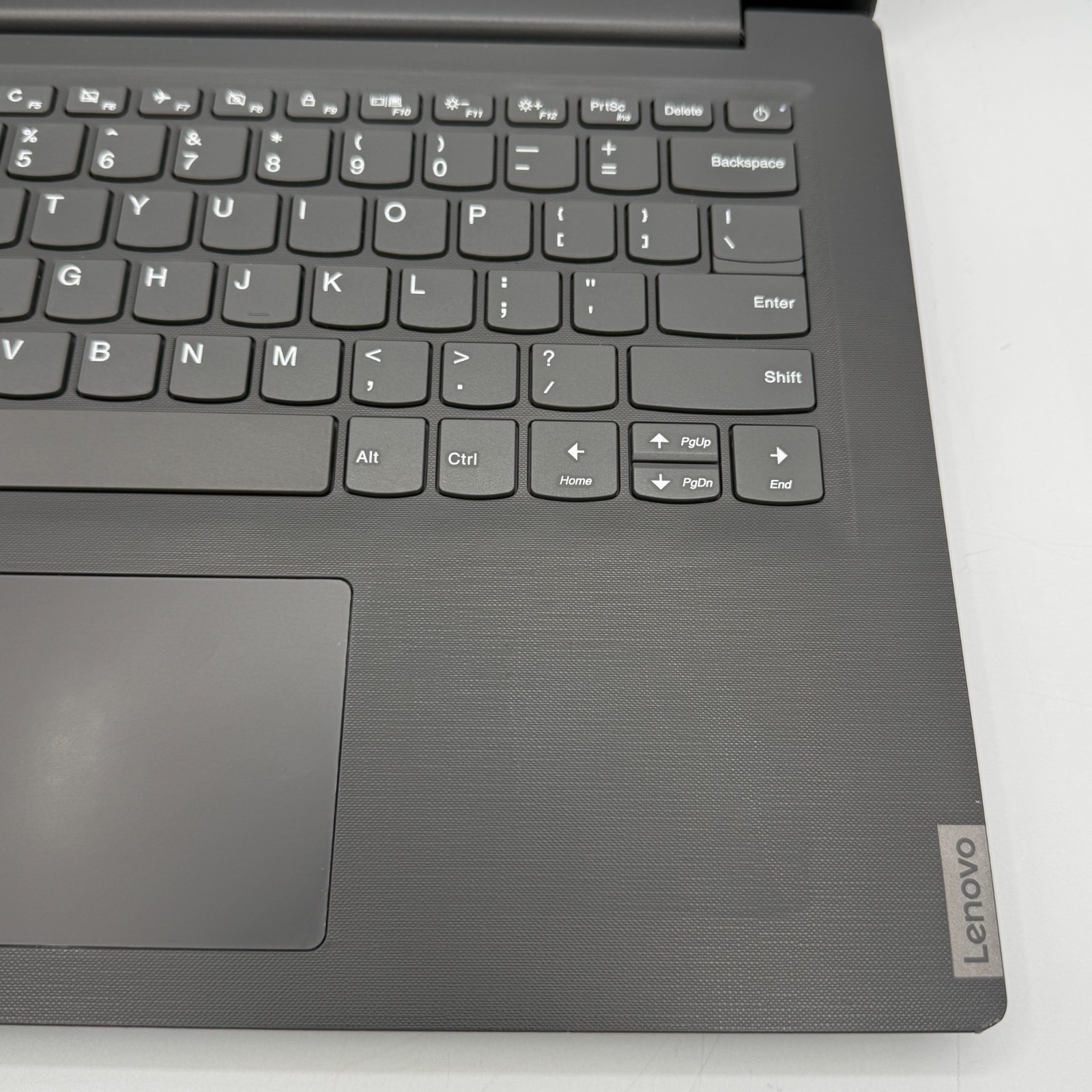 Lenovo V14-IIL 14″ i5-1035G1 8GB RAM 256GB SSD Win 11 Pro Laptop Battery 94%