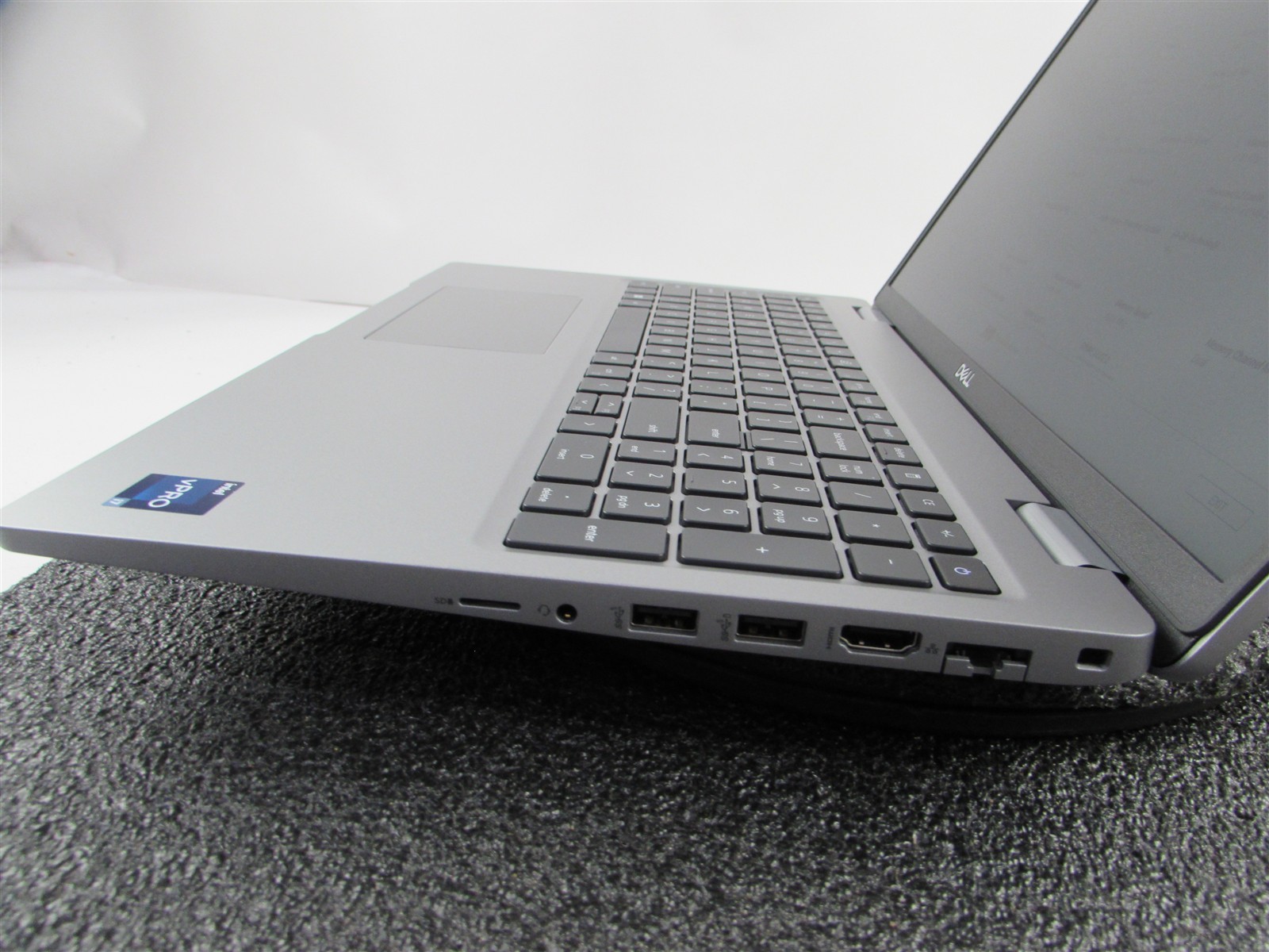 DELL PRECISION 3570 1920X1080 FHD CORE I7-1265U 512GB SSD 16GB RAM T550 NO O.S