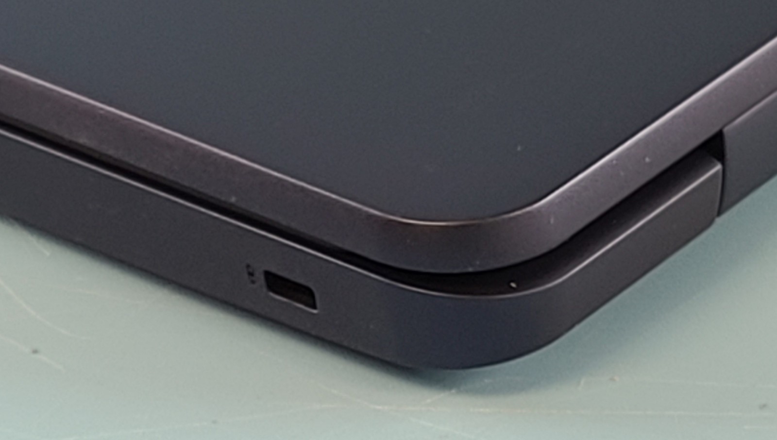 Lenovo IP Slim 3 Chrome 14M868 82XJ0000US 14″ Chromebook Octa-Core 4GB 64GB eMMC