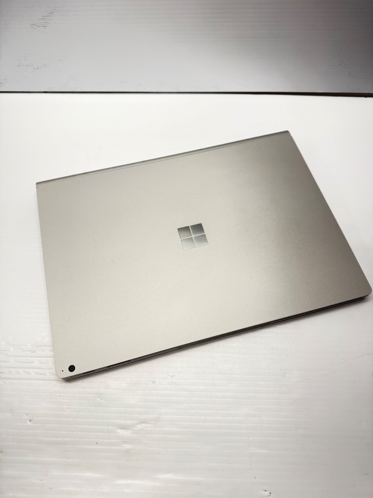 Microsoft Surface Book 3 15.5” i710th-32GB 512 SSD Windows 11pro