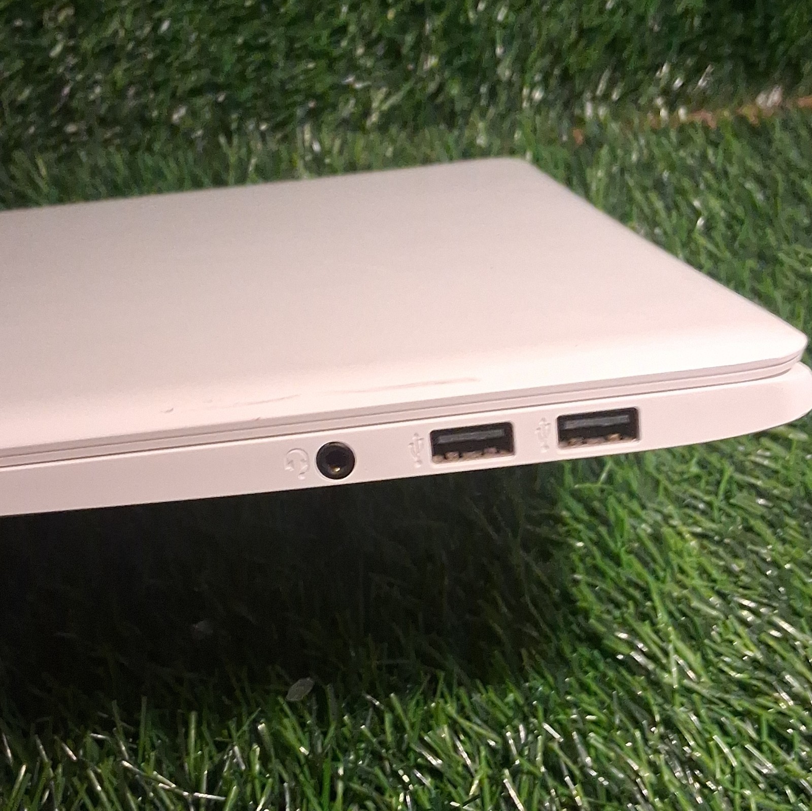 Lenovo Ideapad 110S-11IBR 11.6″ Intel Celeron Windows Laptop White