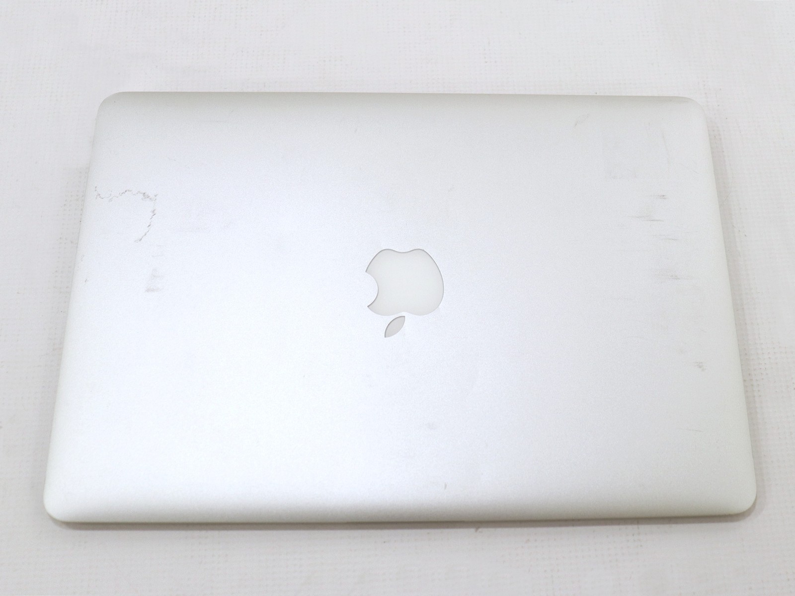 Apple MacBook Air A1466 13″ Intel Core i5-5350U 8GB 256GB NVME MacOS