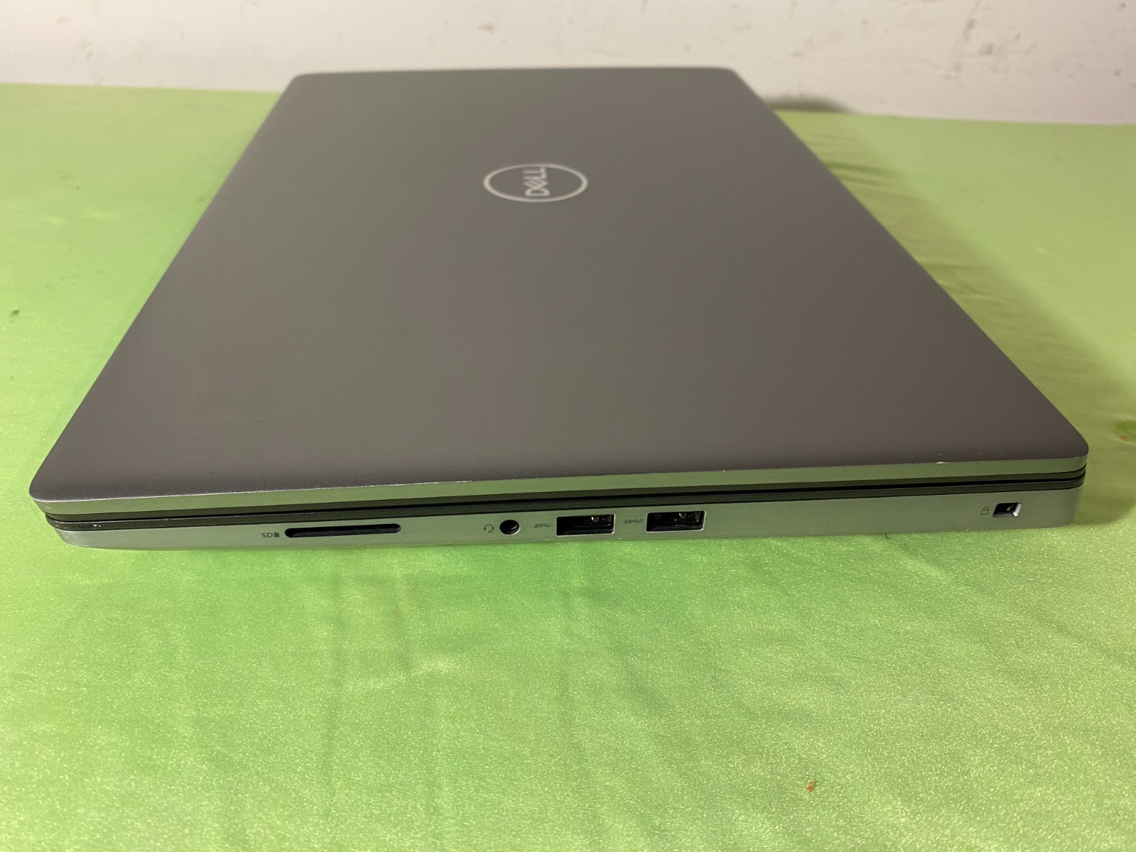 Dell Precision 7550 15.6″ Intel i7-10750H 64GB RAM 512B SSD NVIDIA Quadro T2000