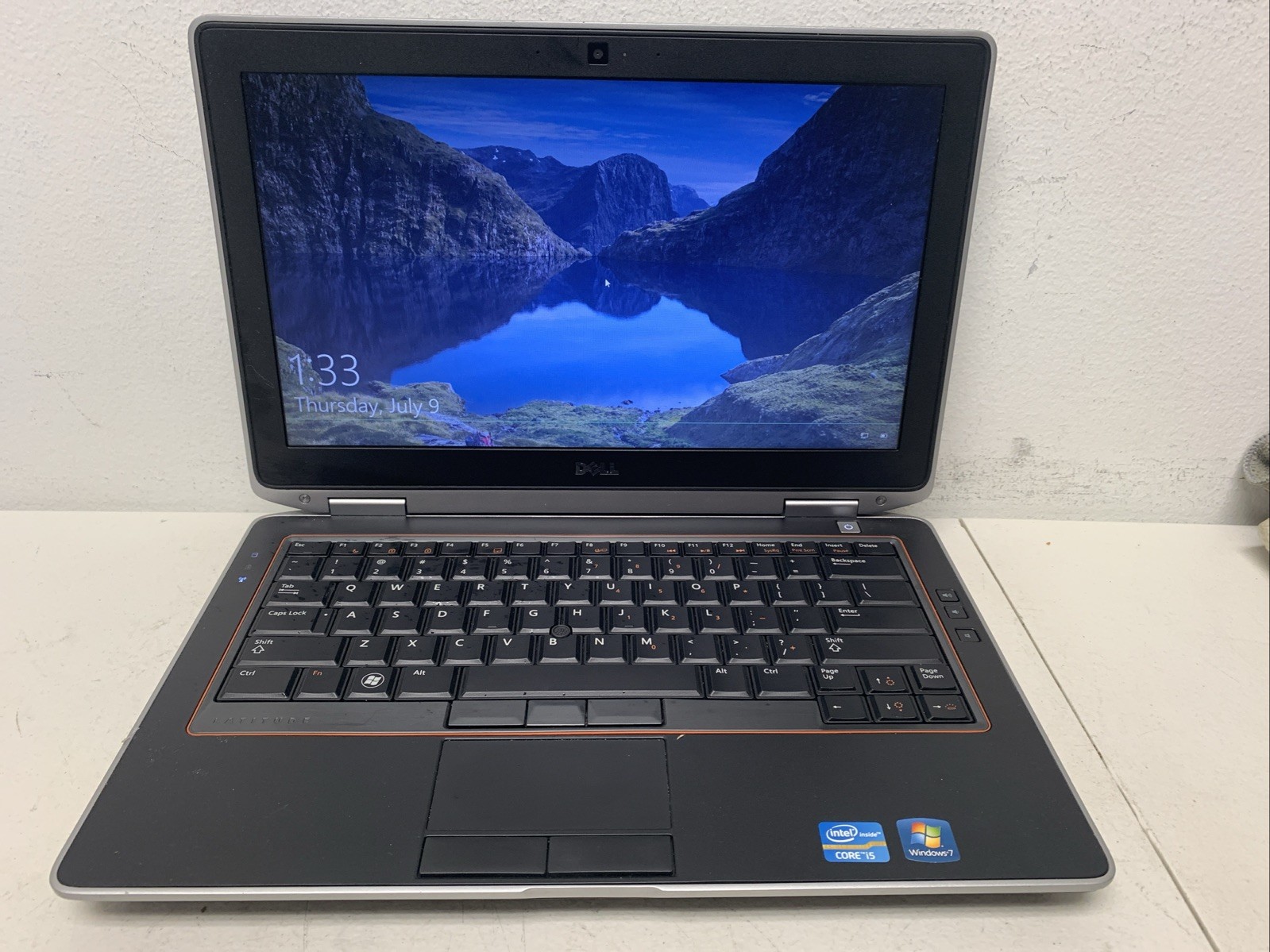 Dell Latitude E6320 Laptop i5-2520M, 4GB Ram,128gb SSD Wind 10 Pro Read Descript