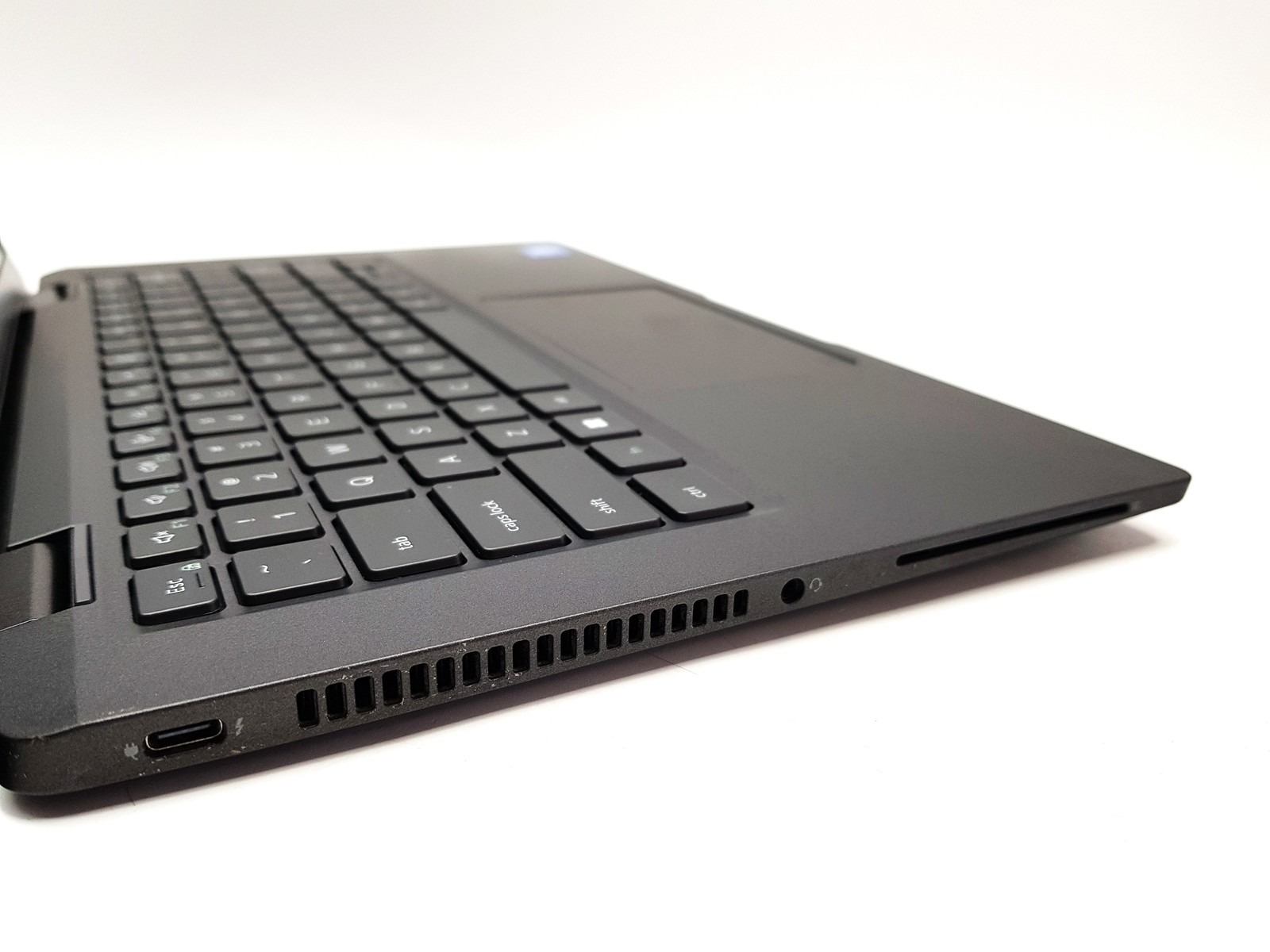 Dell Latitude 7430 14″ FHD i5-1245U 16GB RAM 256GB SSD Windows 11 Pro Laptop