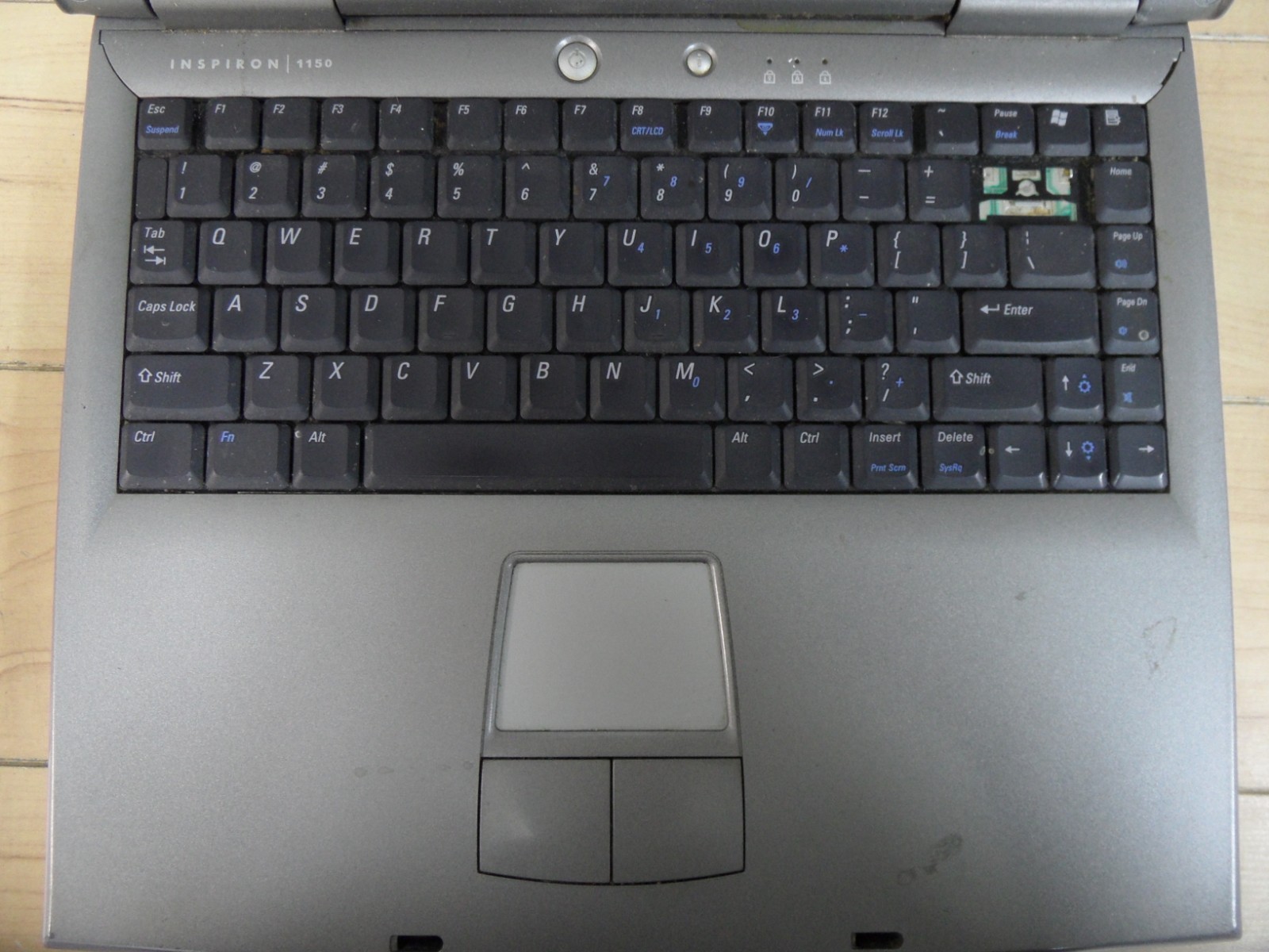Dell Inspiron 1150 Laptop 4 Parts Booted Windows Hard Drive Wiped Key Missing *
