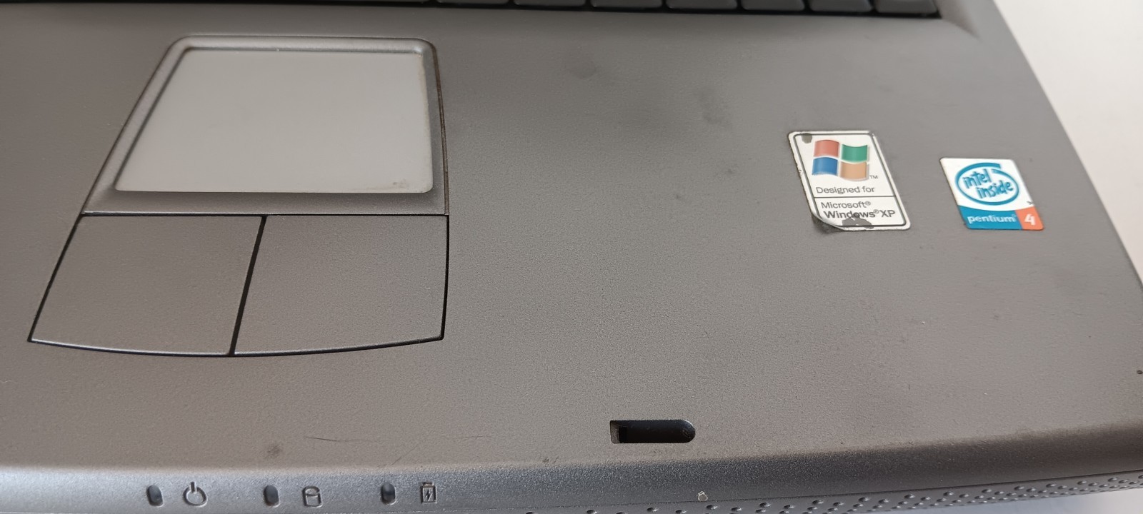 Dell Inspiron 1150 PP08L 15″ Laptop PC Intel Pentium 4 512MB RAM Untested