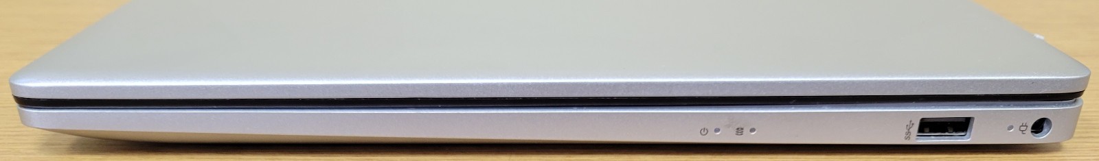 HP NoteBook 17-cp2025dx Ryzen 5 7520U 8GB DDR4 256GB NVMe No OS