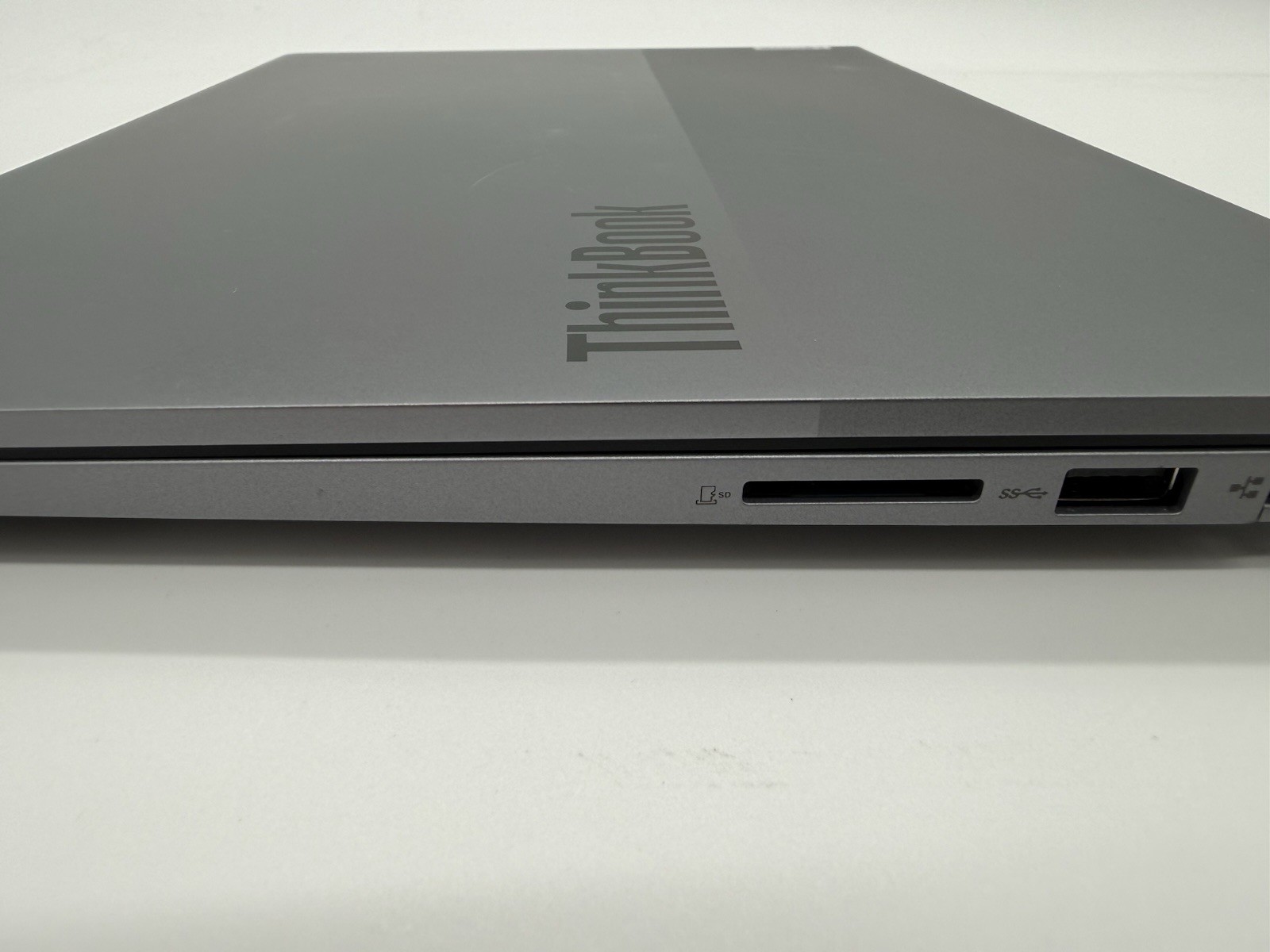 Lenovo ThinkBook 14 G7 IML 14″ Ultra 7 155U 16GB DDR5 512GB SSD Touchscreen