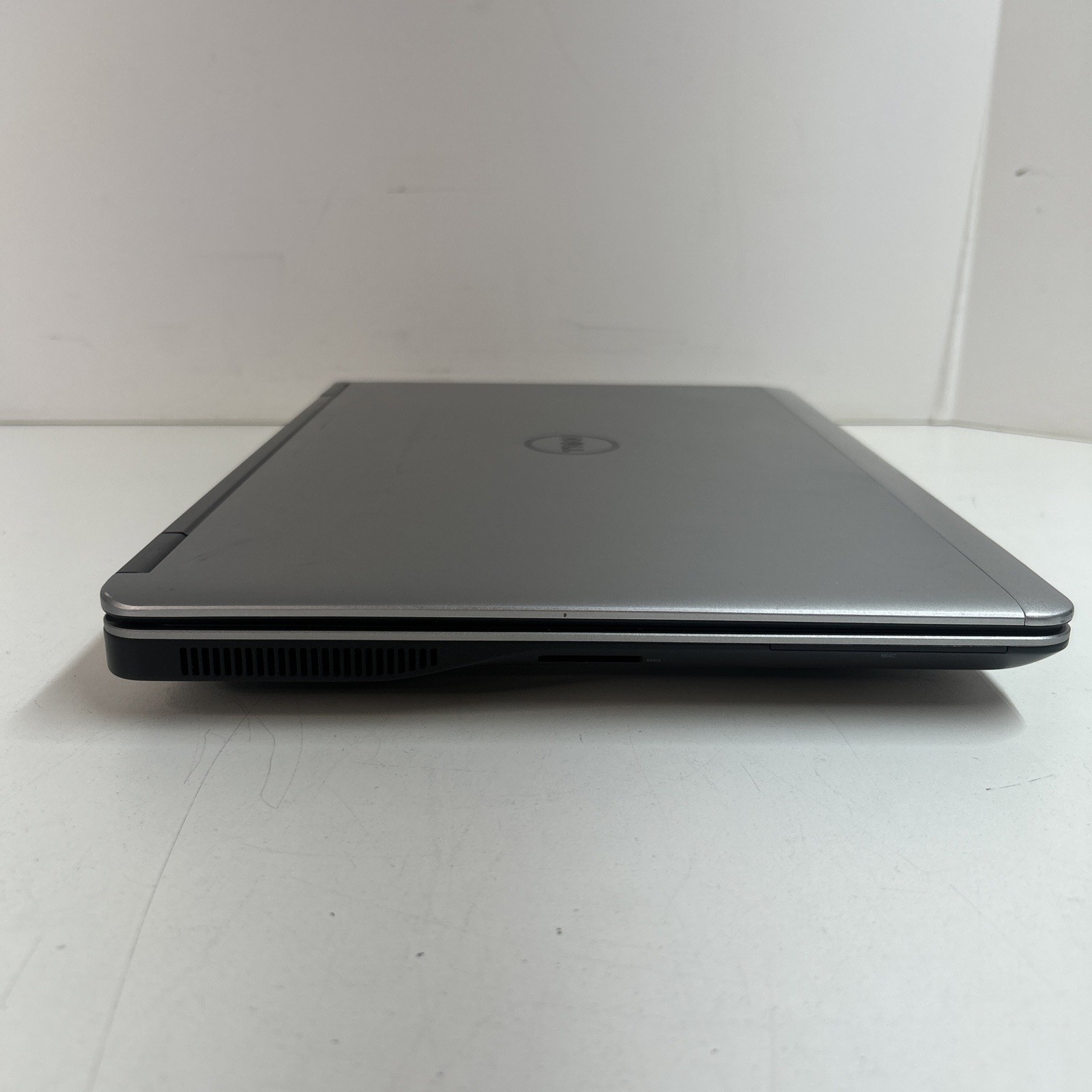DELL LATITUDE E7440 Intel Core i7-4600U @ 2.10 GHz 8GB 256GB HDD Win10P Needs 🔋