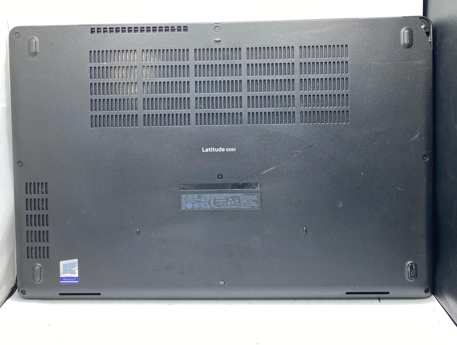 Dell Latitude 5590 15.6″ Laptop Intel i5-8350U 1.70GHz 8GB RAM 256GB SSD