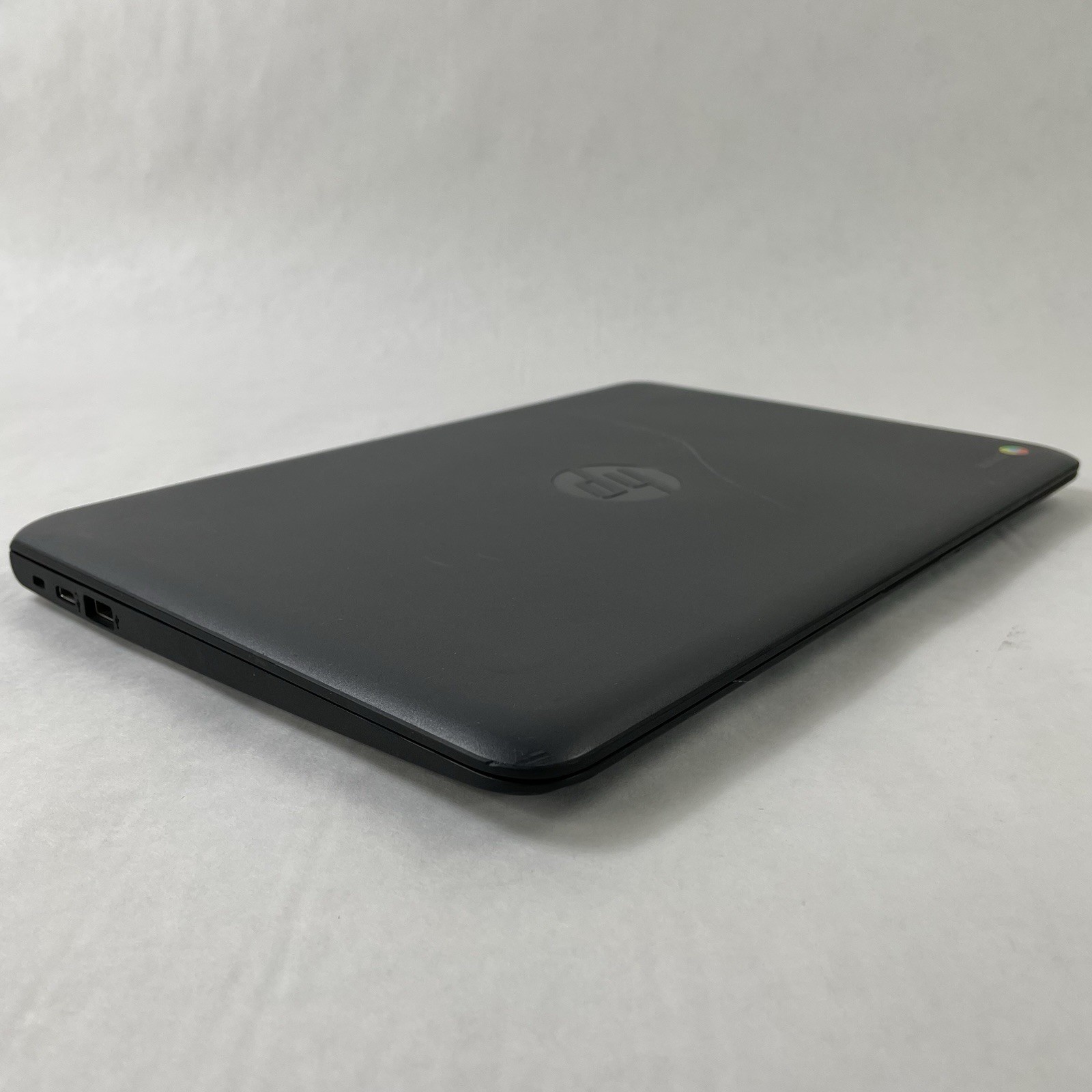 HP ChromeBook 11A G6 11.6″ AMD A4-9120C 1.10 GHz 4 GB RAM 16 GB HDD No AC