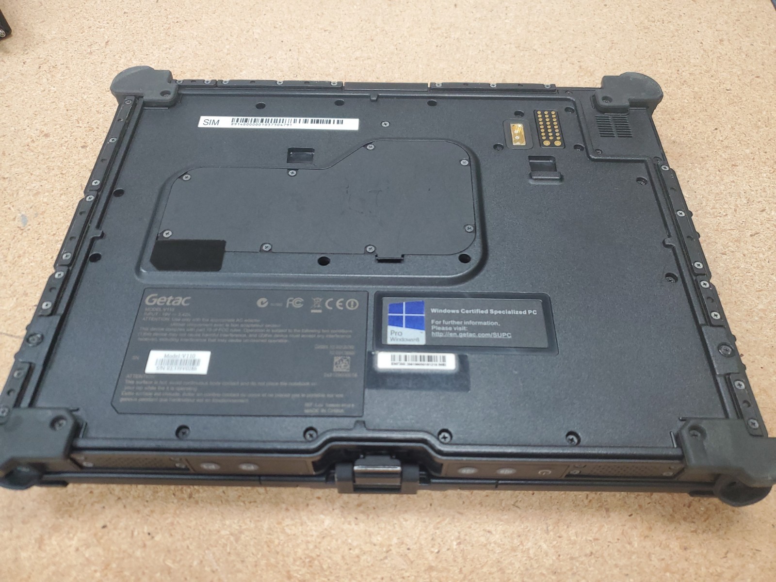 GETAC V110 Laptop Tablet Touch Screen i5-4300U 1.90GHz 8gB No HDD 9684hrs