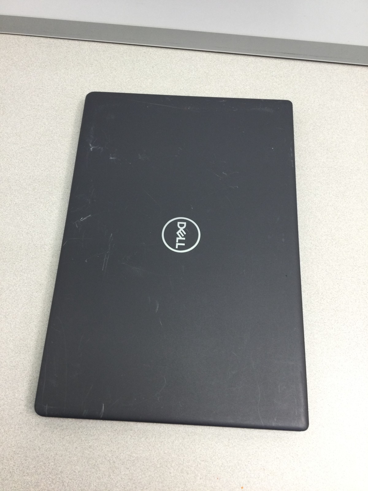 Dell Latitude 3510 15.6″intel core i5-10210U 1.60GHz 8GB RAM 256GB SSD W11P
