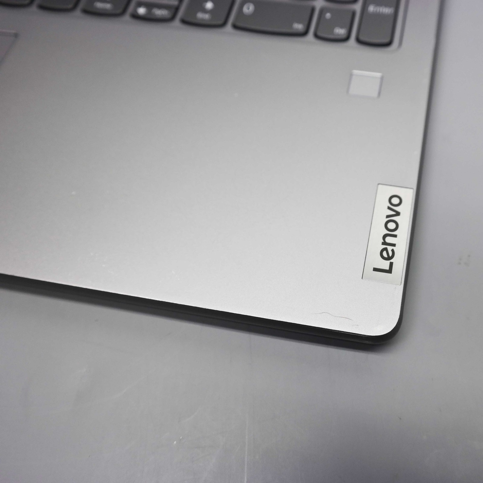 Lenovo Yoga 7 16ARP8 16″ Ryzen 5 7535U 8GB 512GB SSD ISSUE