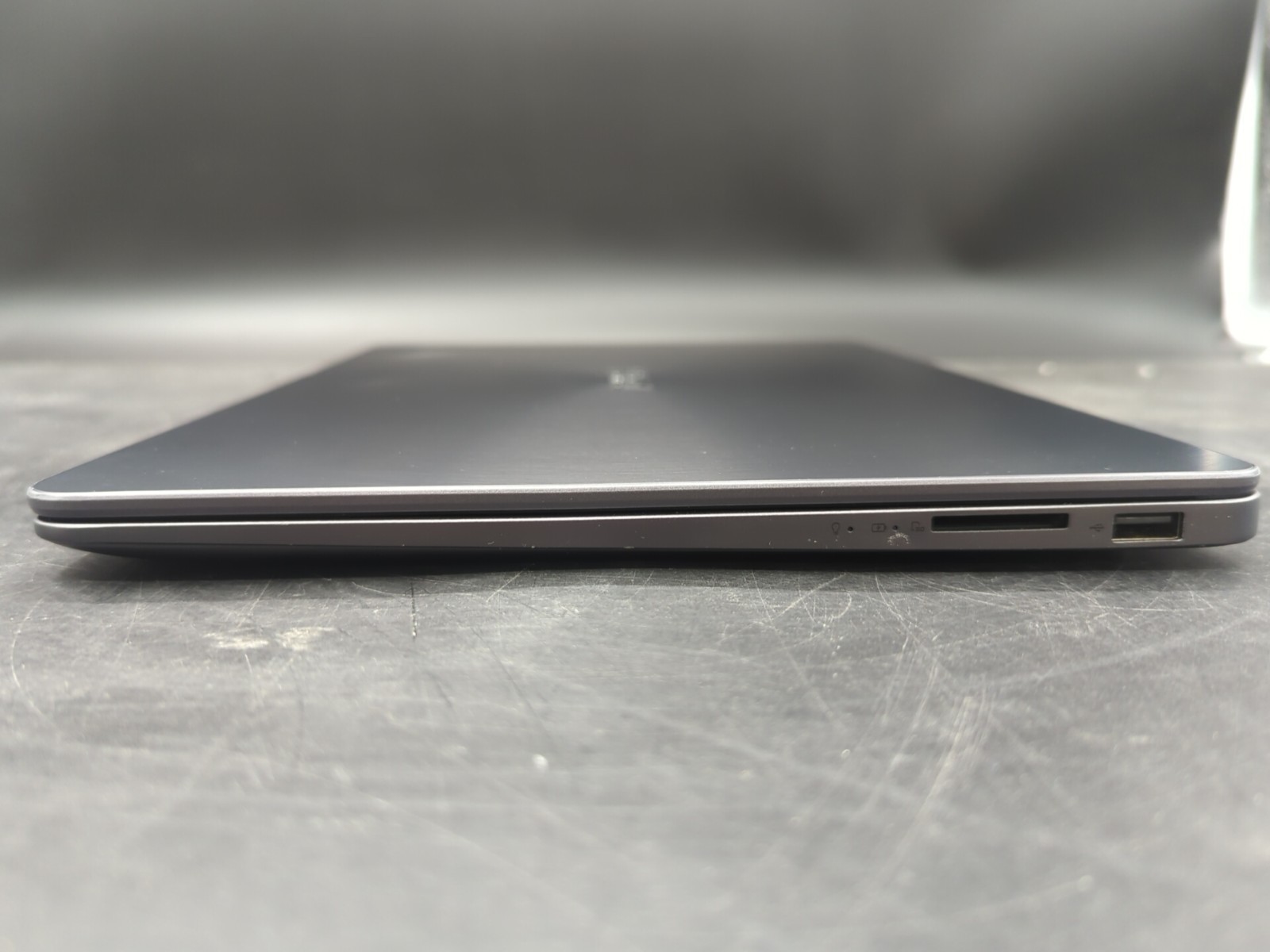 ASUS: UX430U: i7-8550U: 16GB RAM: 512GB SSD: No OS: Wiped & Tested
