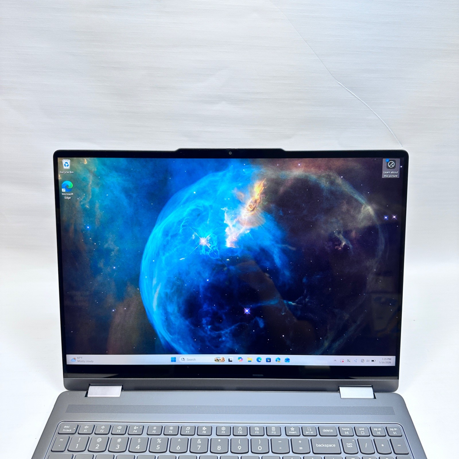 Lenovo Yoga 7 2-in-1 16″ WUXGA Touchscreen Laptop, Ultra 5 226V, 16GB, 512GB SSD