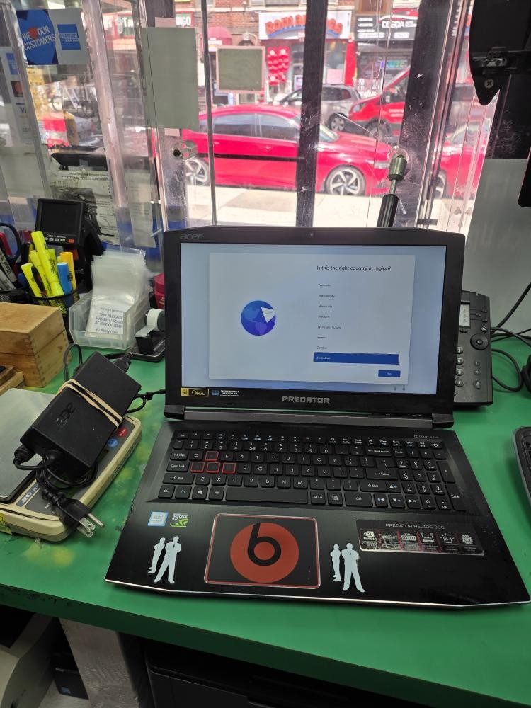 ACER PREDATOR HELIOS 300 N17C1 (E13007101)