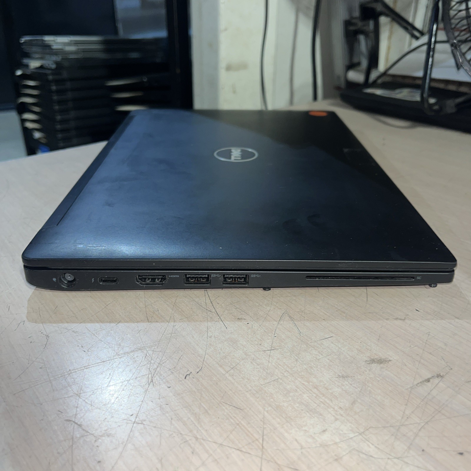 DELL LATITUDE 7480 INTEL CORE I7-7600U 8GB RAM NO HD ‘