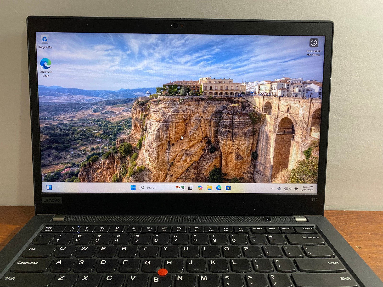 Excellent Lenovo ThinkPad T14 Laptop 14” Intel i7 16GB RAM 512GB SSD WOW
