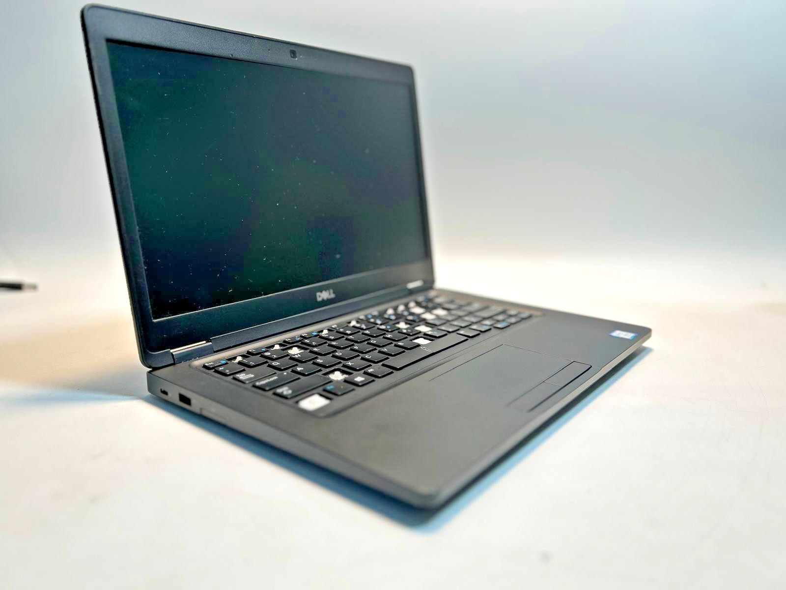 Dell Latitude 5491 14″ (NO Drive, Intel i5-8300H, 2.30GHz, NO Memory) Laptop…
