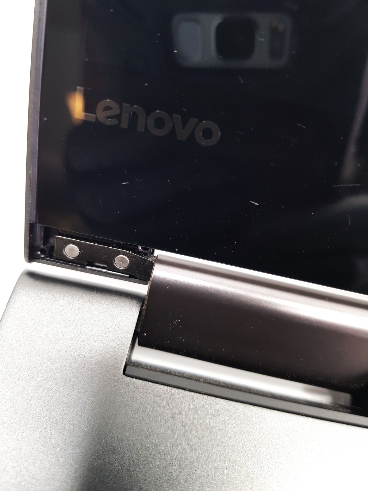 Lenovo Yoga 730-15IKB 15.6″ i5-8250U 16GB RAM 256GB SSD Win11Home Touch 2-in-1