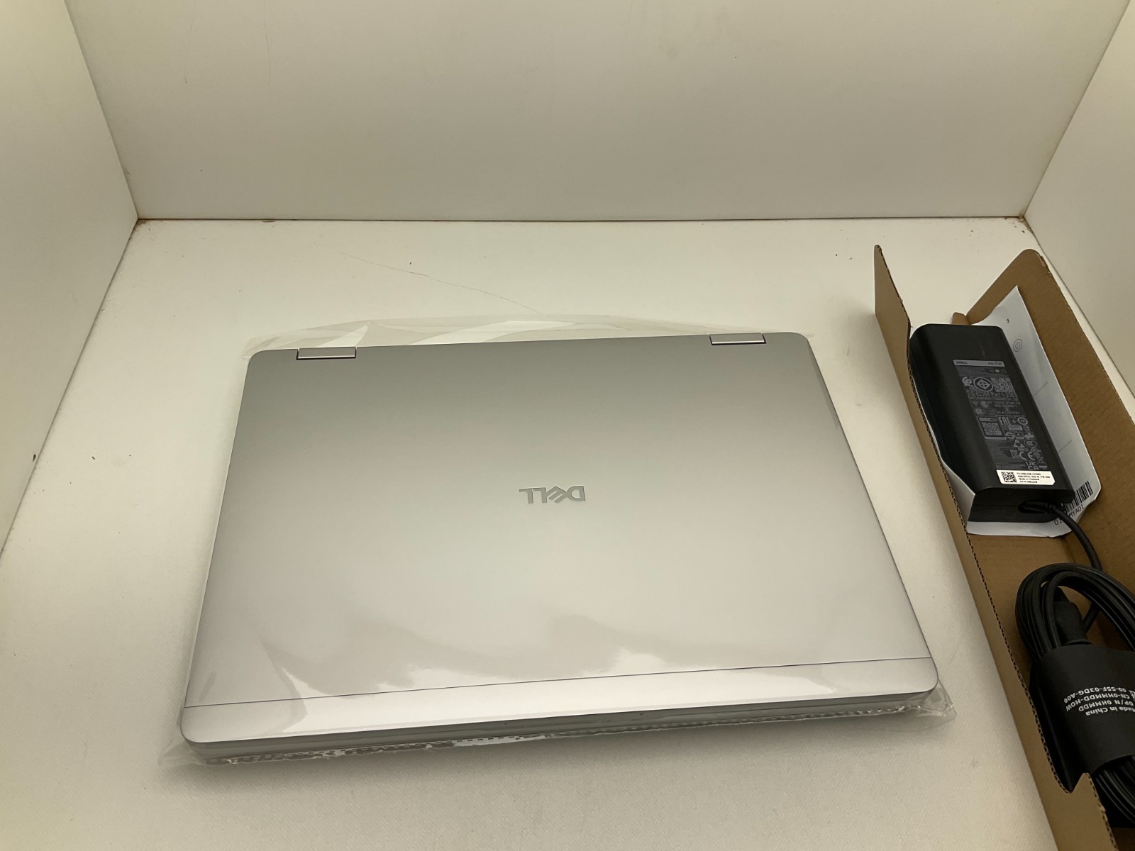 Dell Pro 13 Plus Laptop Touch 13.3″ Core Ultra 7-265V 32GB 512GB Warnt 12/2028