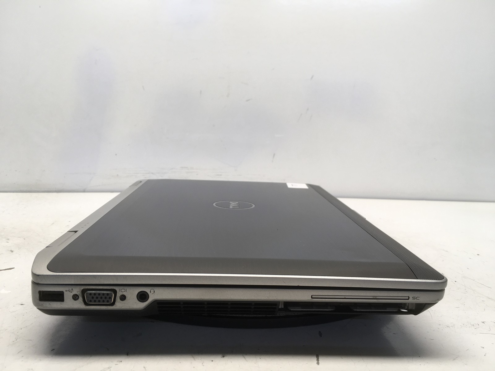 Dell Latitude E6430 Intel i5-3210M 2.5GHz 4 GB NO HDD No Batt