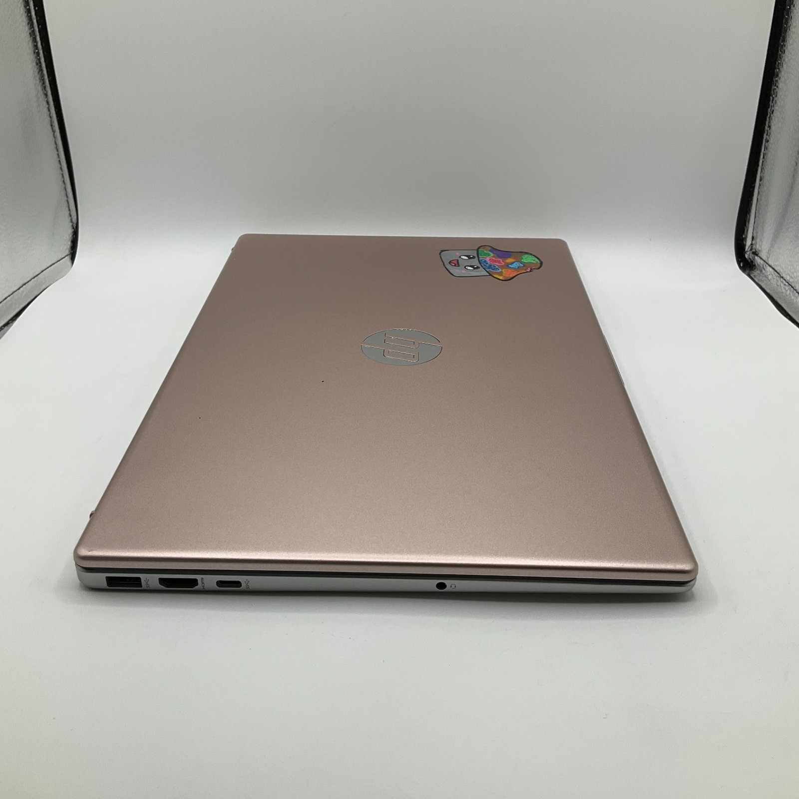 HP 15-fc0039wm 15.6″ Rose Gold Laptop AMD Ryzen 5 7520U @ 2.80 GHz 8GB 256GB
