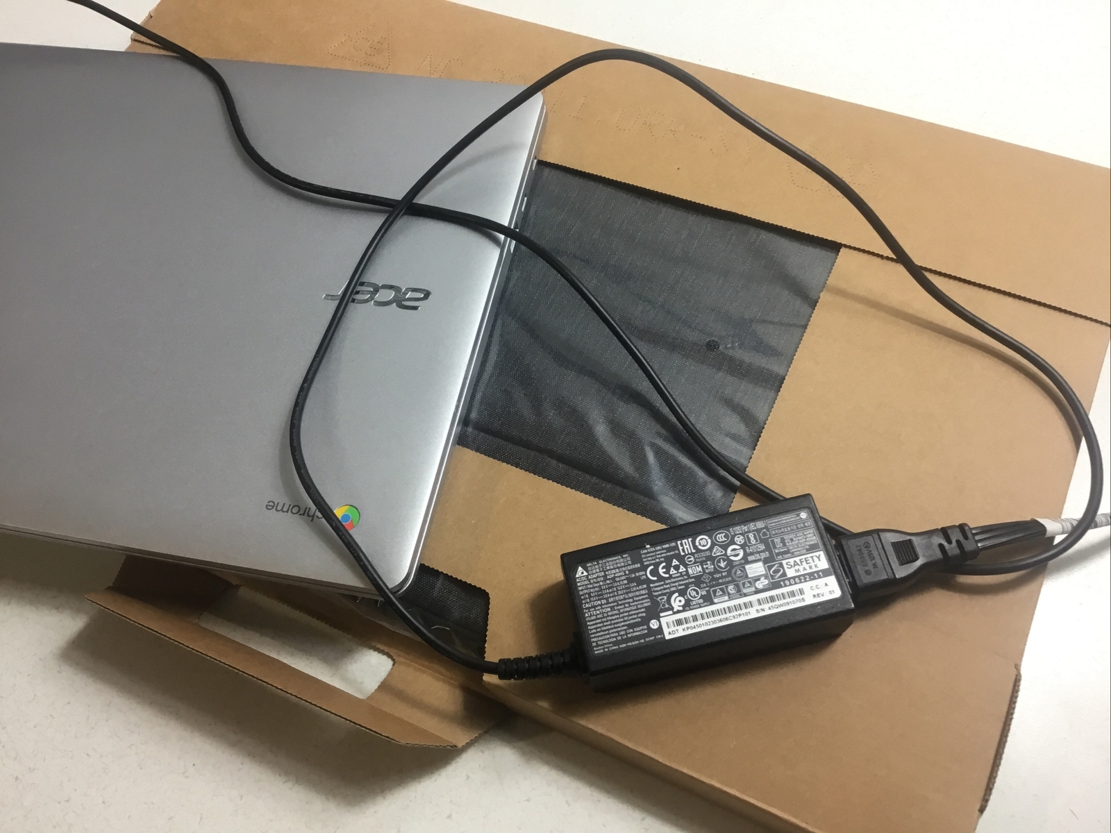 Acer Chromebook 315 15.6″ (32GB, Celeron N 1.1GHz, 4GB) CB315-3H-C2C3