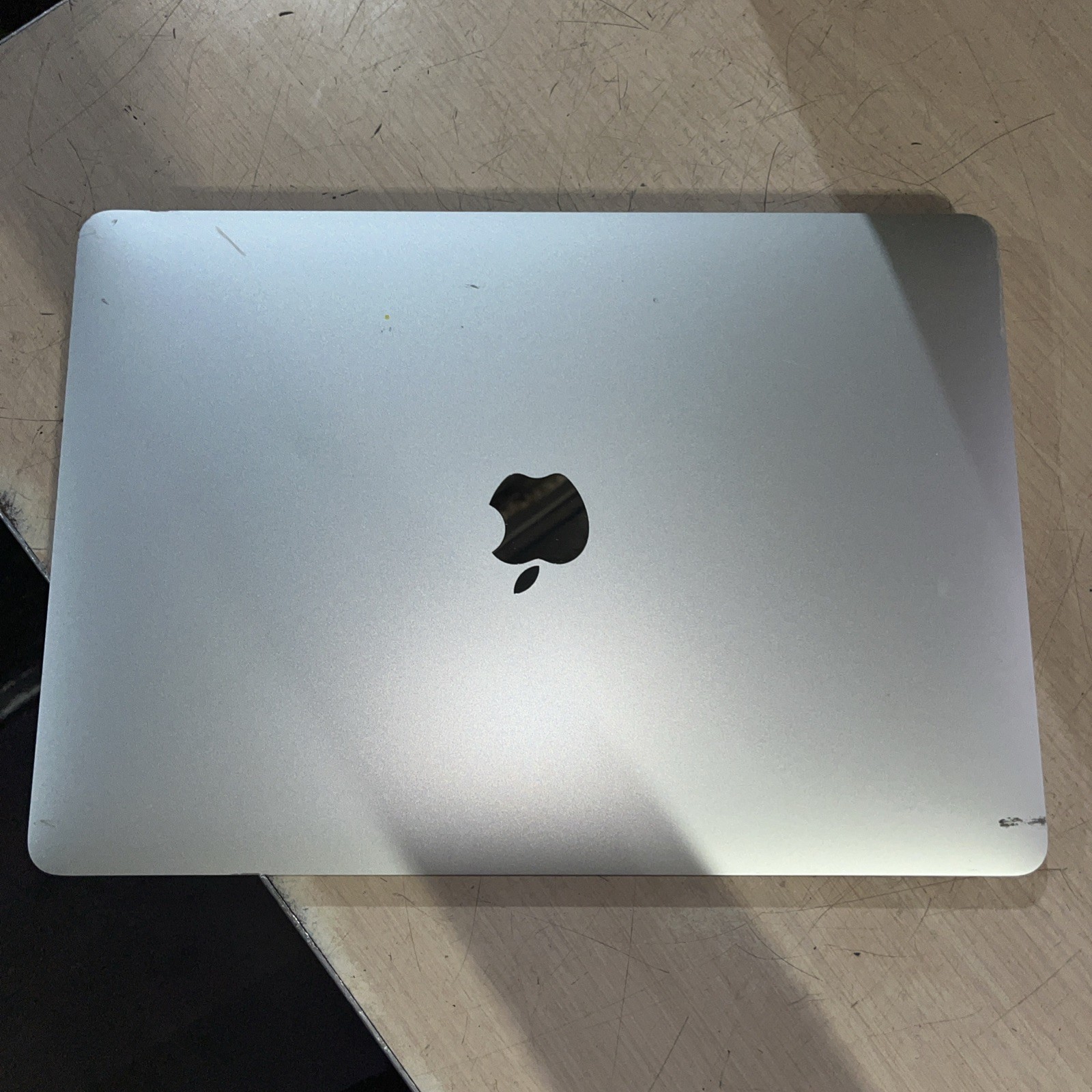 APPLE MACBOOK AIR 13″ SCISSOR, 2020 CORE I3-1000NG4 1.1GHZ 8GB RAM 256SSD