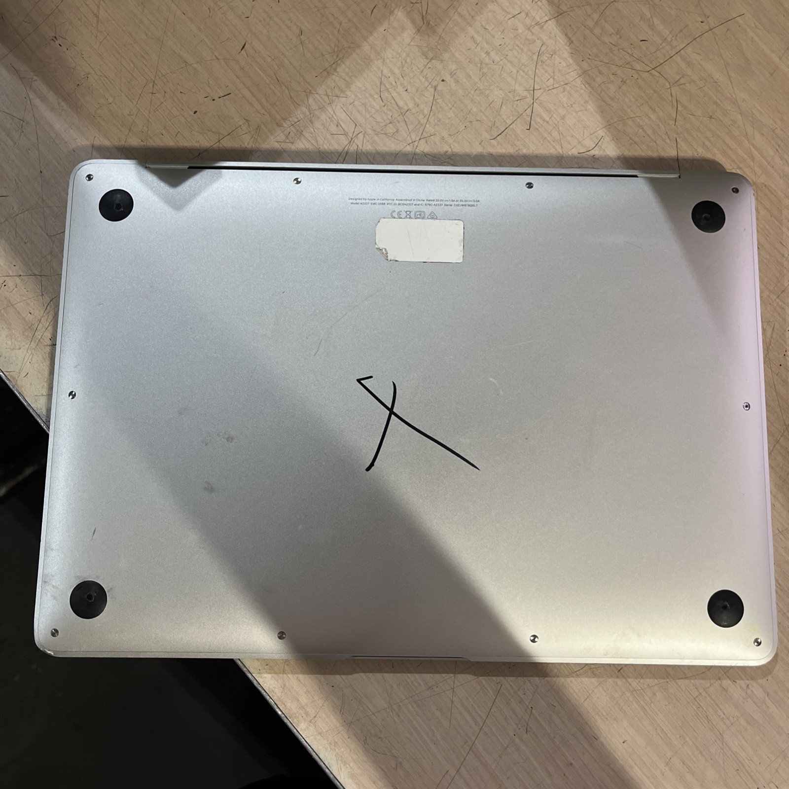 APPLE MACBOOK AIR “M1″ 8 CPU/7 GPU 2020 13” 3.2GHZ 8GB RAM 128SSD