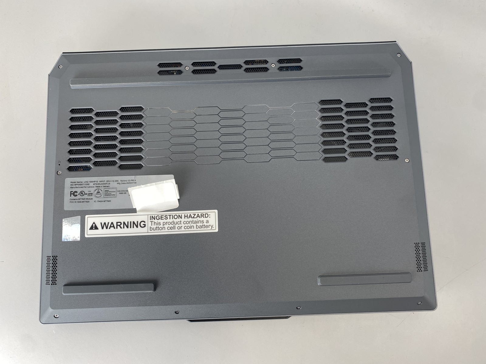 Lenovo Laptop LOQ 15AHP10 15.6″ AMD Ryzen 7 250 1TB RTX 5050- Gray
