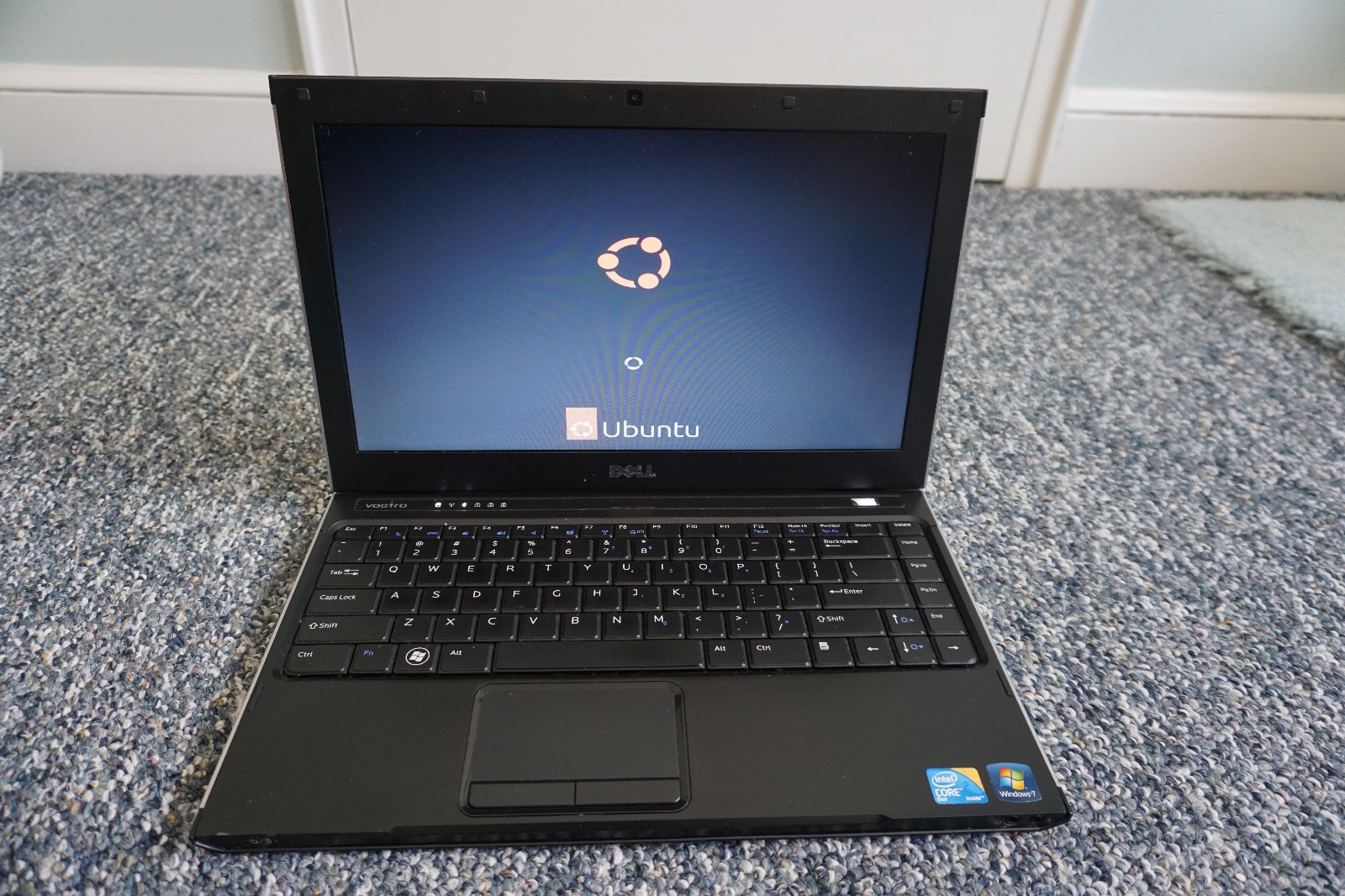 Dell Vostro V13 Laptop 13″ Core2Duo U7300 1.3GH 4GB RAM HDD 320GB Ubuntu 24.04