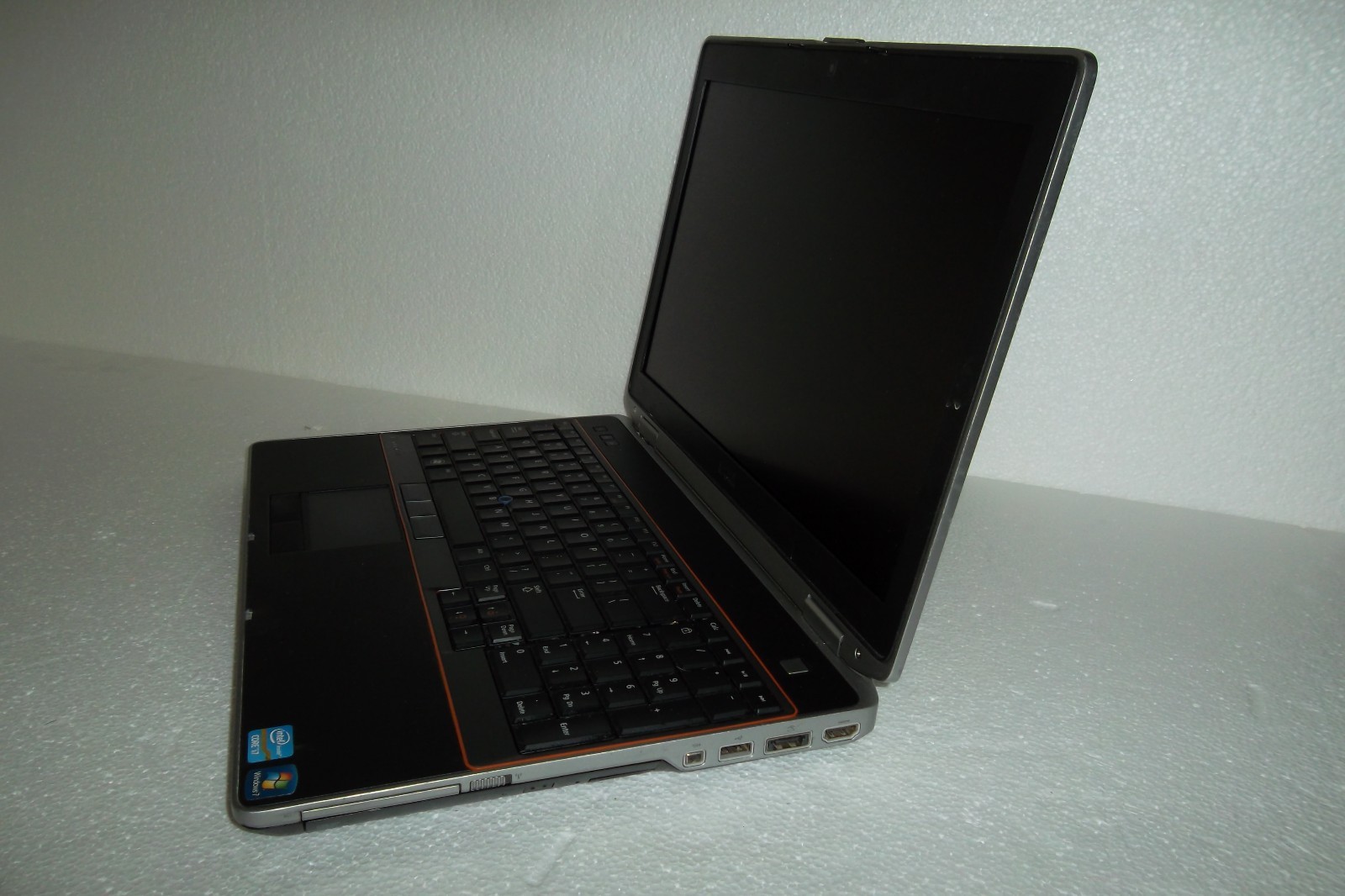 Dell E6520 Latitude 15.6″ Intel Core i7 2.80GHz 4GB DVDROM Wi-Fi 120GB BT WebCAM
