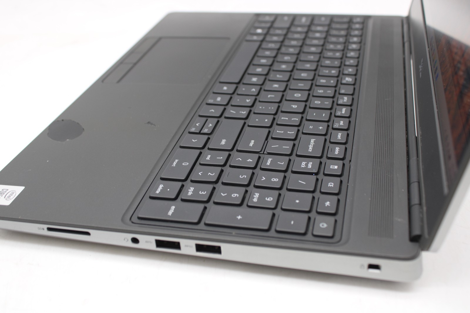 Dell Precision 7550 – W11, 512GB NVMe, 32GB RAM, Intel i7-10850H, Quadro T2000