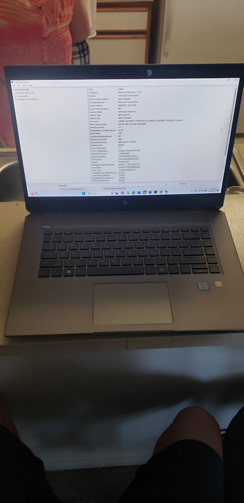HP ZBook Studio G5 15.6″ (1TB SSD, Intel Core I7-9750h, 2.60 GHz, 16GB) Laptop –