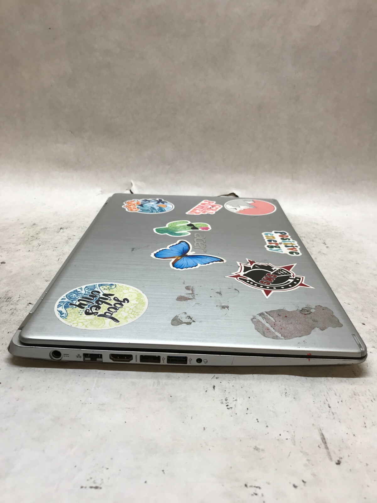 Acer Aspire 5 15″ A515-43-R19L AMD Ryzen 3 3200U NO RAM NO HDD/OS Power Dead -DW